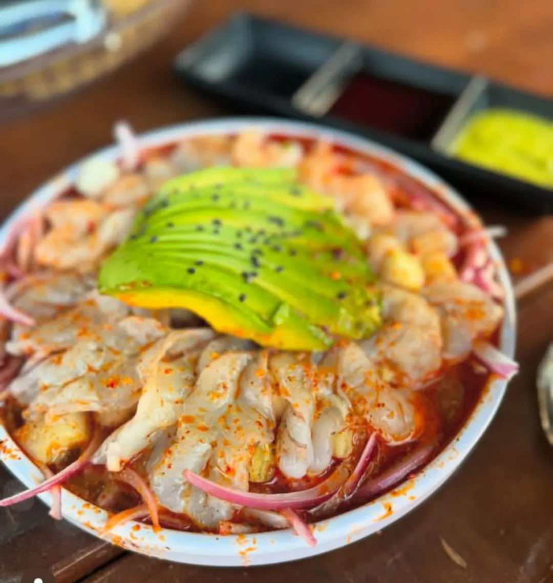 Orden de Aguachile Rojo Frito
